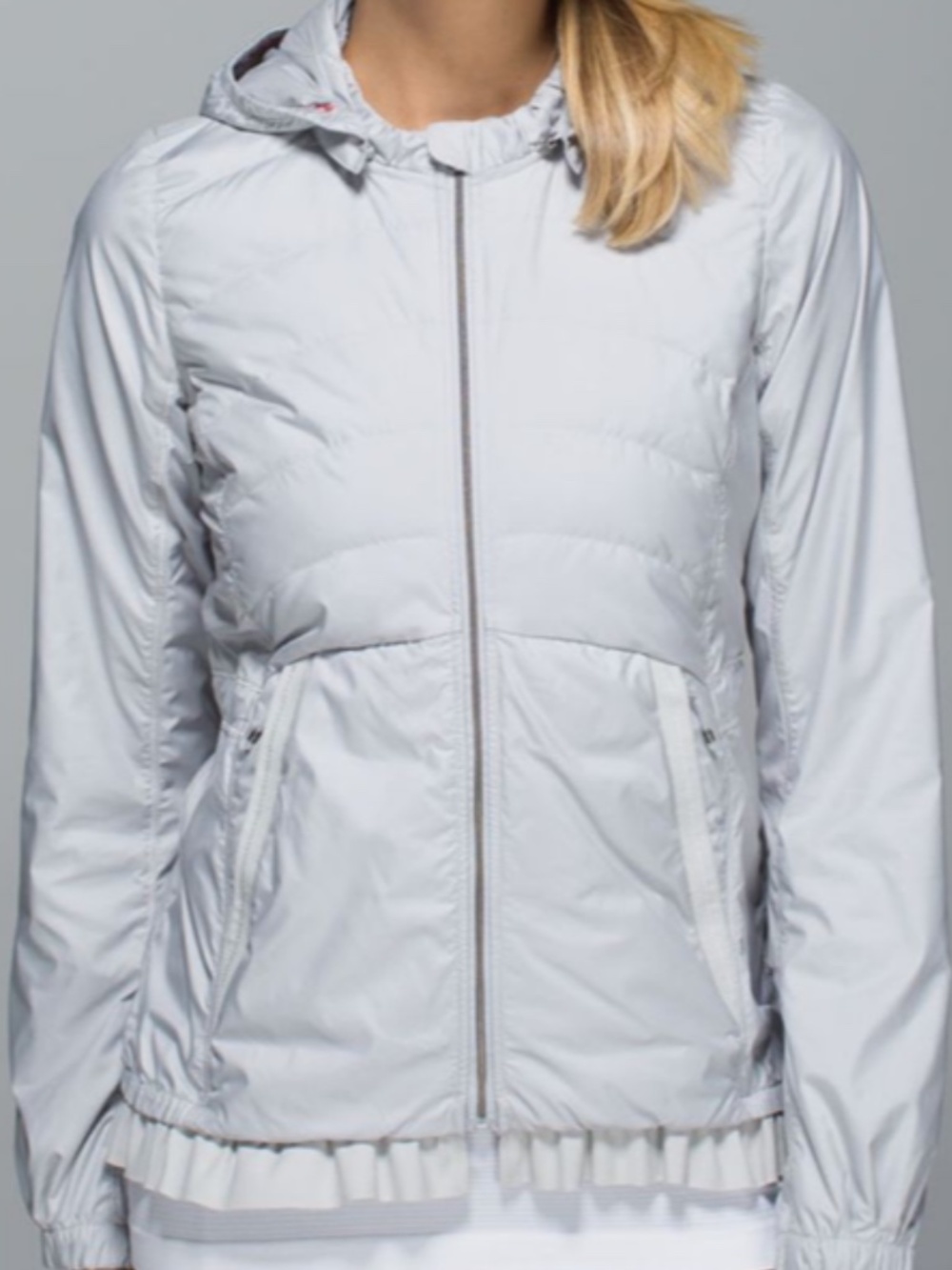 Lululemon Spring Fling Puffy Windbreaker In Siver Spoon 6
